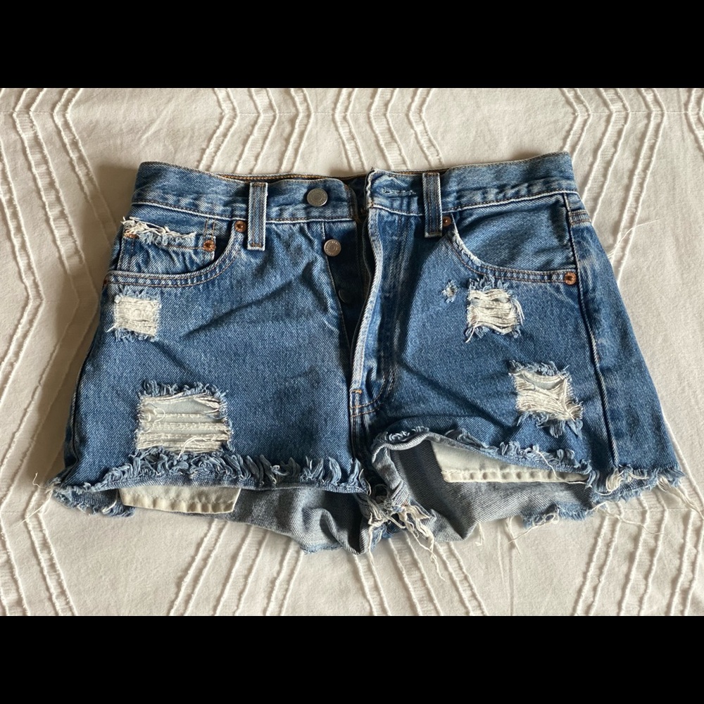 Distressed Levi shorts